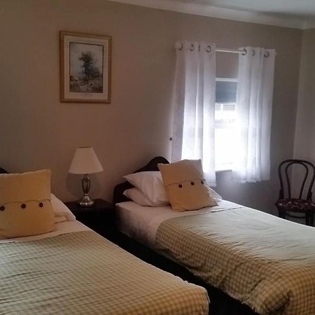 Glebe House Hotel Mohill Room photo